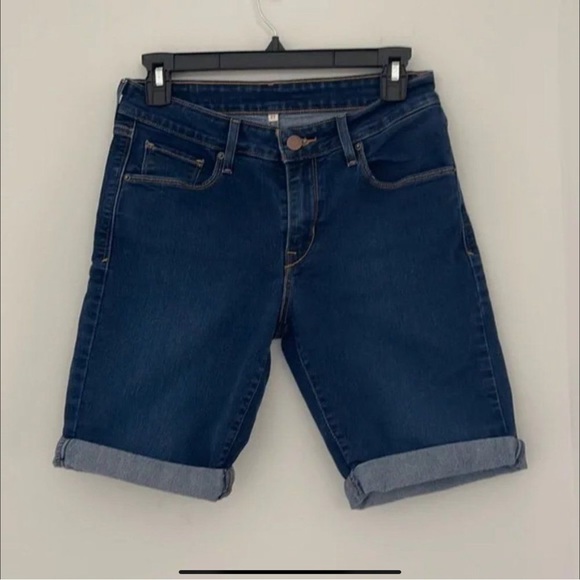 Levi's Women's Stretch Bermuda Shorts - Picture 2 of 9